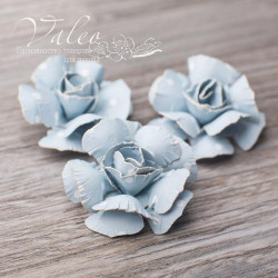 Набір квітів Valeo Троянди паперові 40*40мм блакитний горох 3шт V2950