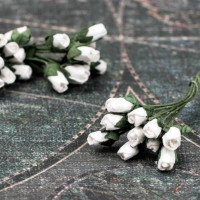 Букет роз Mini Rosebuds белые, 10шт