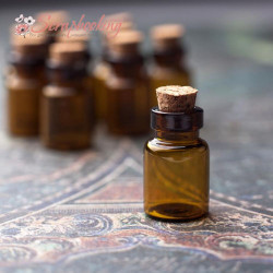 Скляна декоративна пляшечка, діам 12мм, висота 20мм (коричнева)